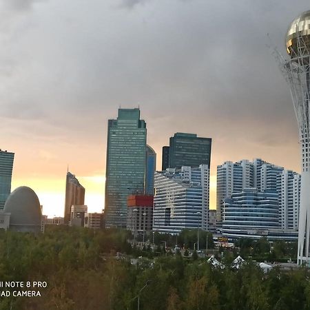 Апартаменты В Центре Левого Берега Astana Eksteriør billede